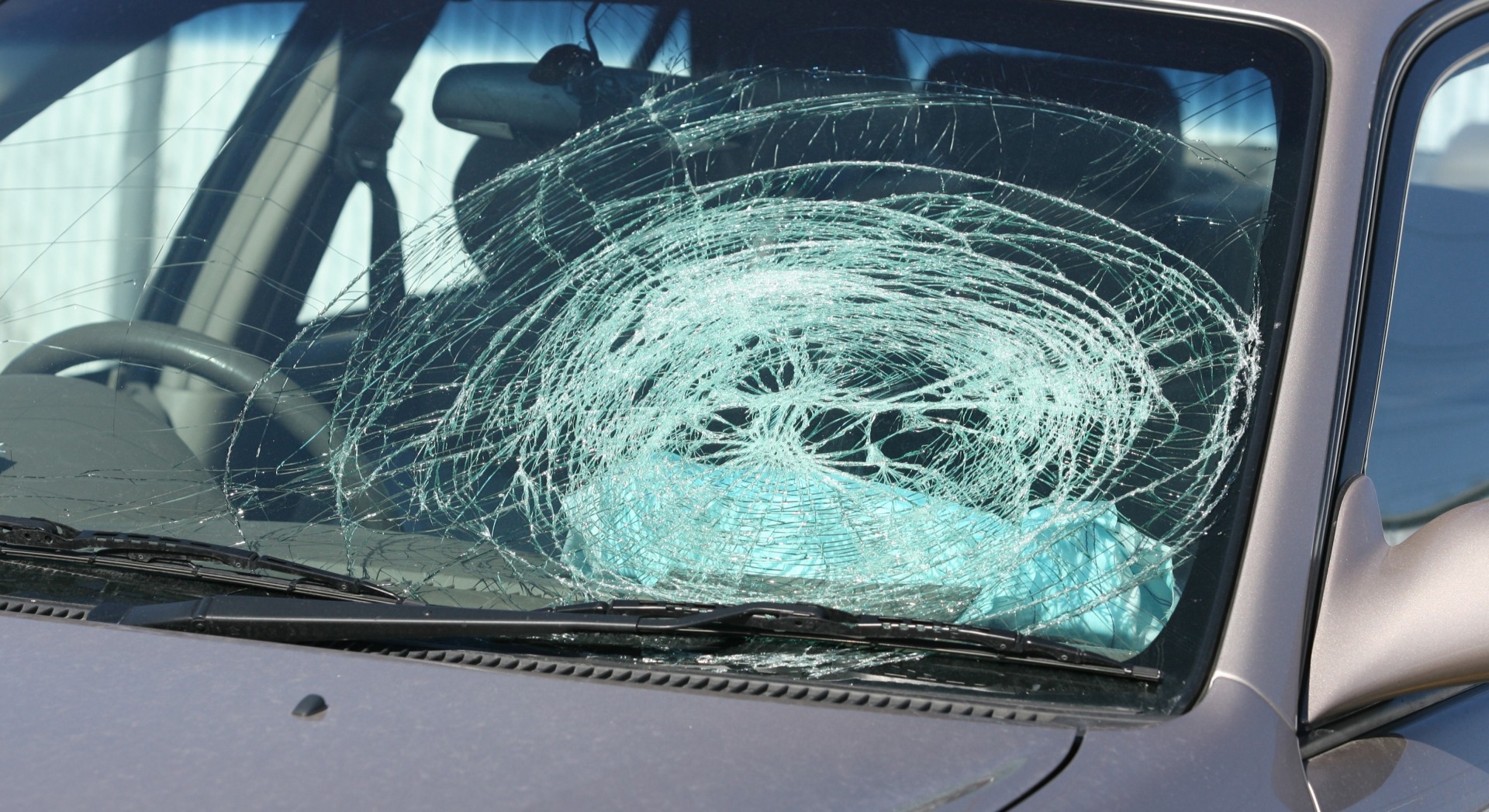 broken laminated glass